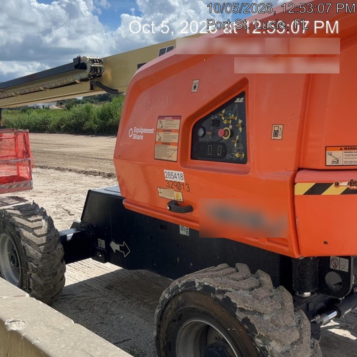 2023 JLG 460SJ