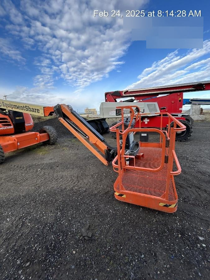 2023 JLG 600AJ