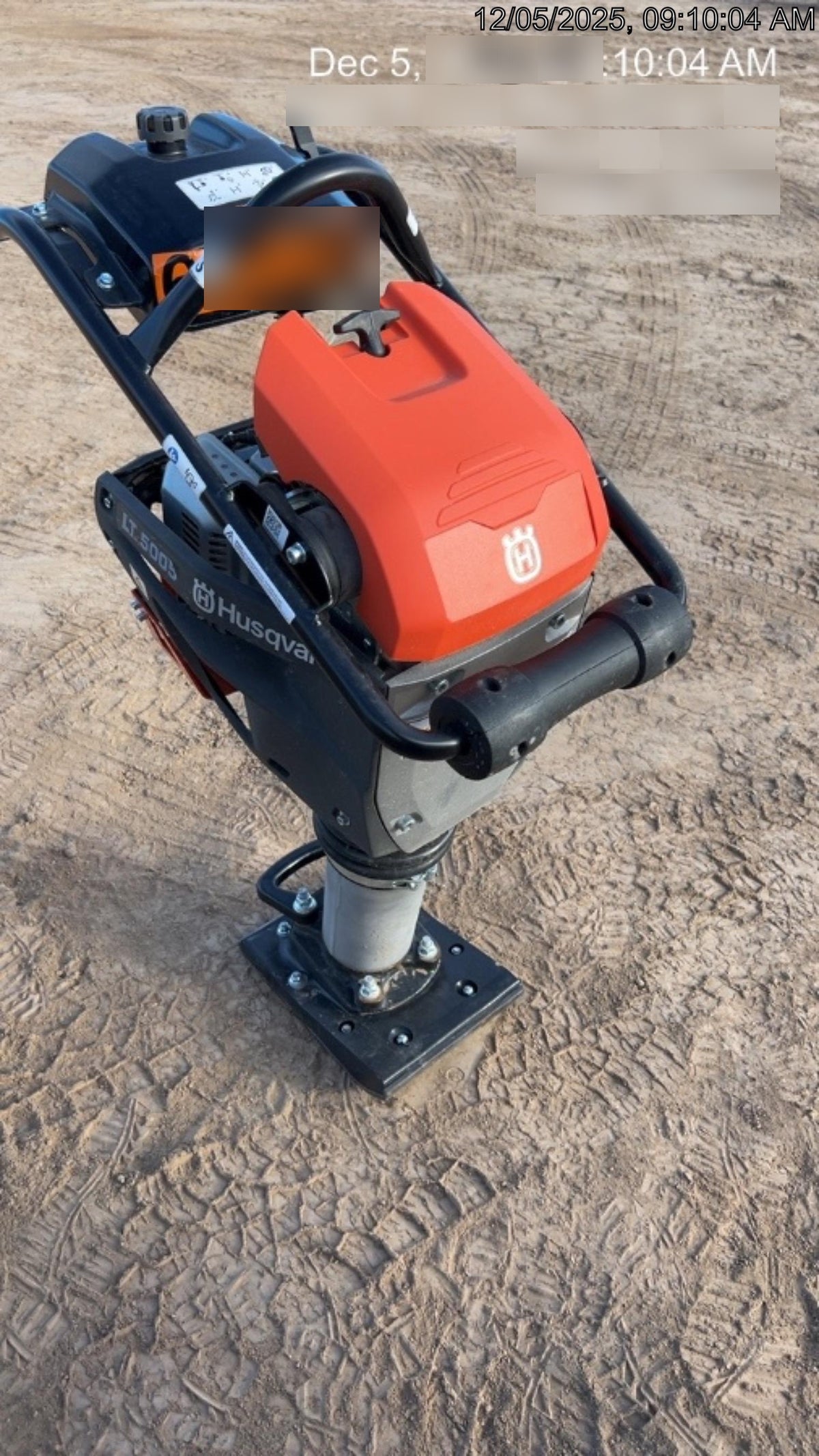 2025 HUSQVARNA LT5005
