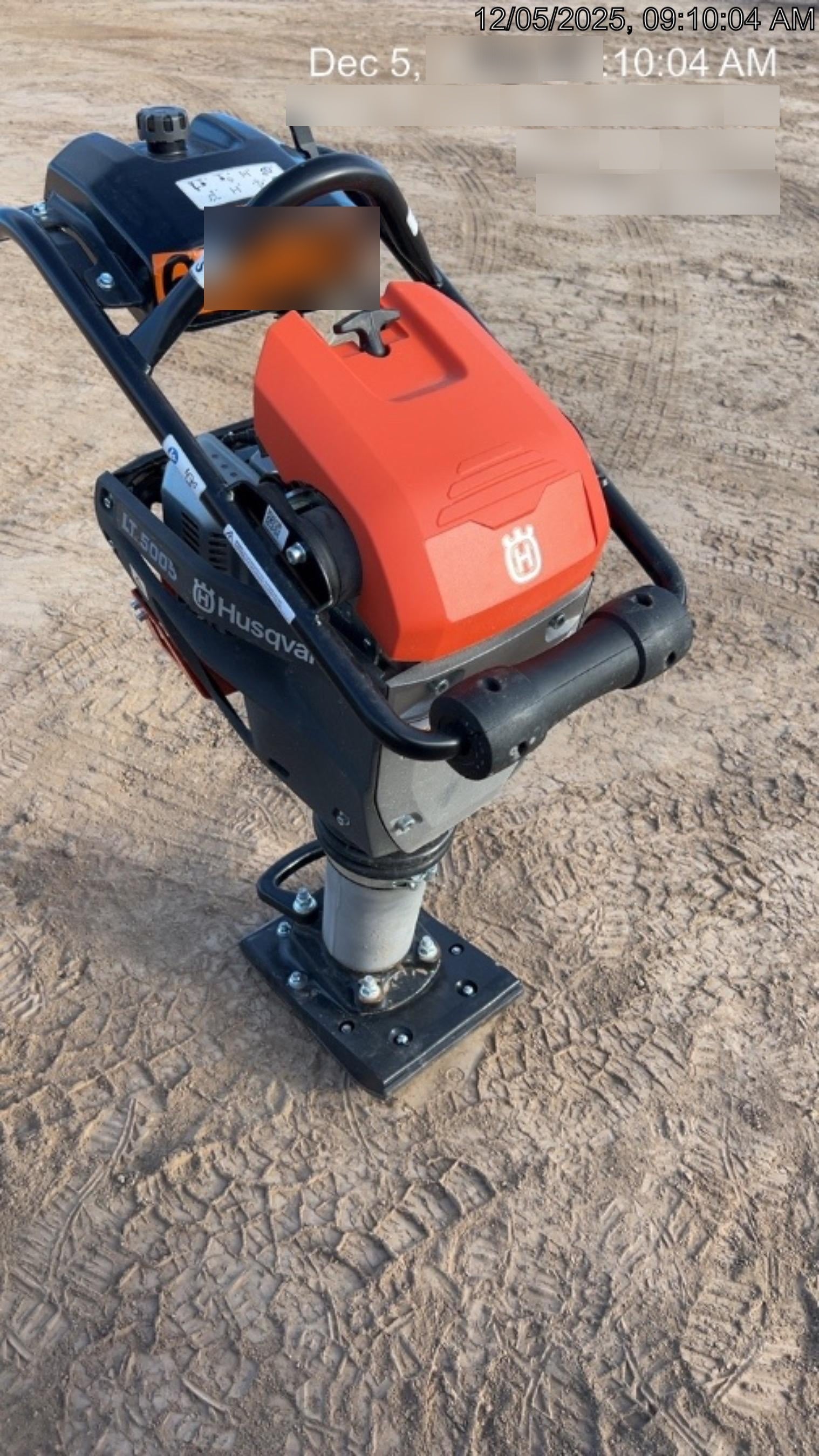 2025 HUSQVARNA LT5005