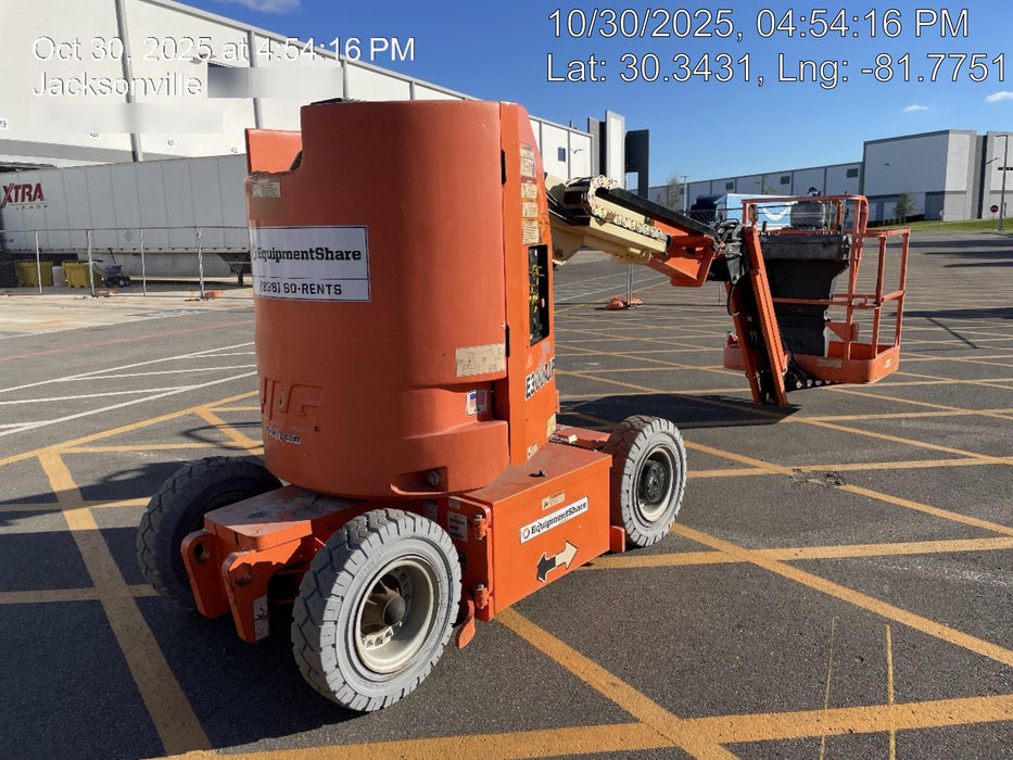 2019 JLG E300AJP