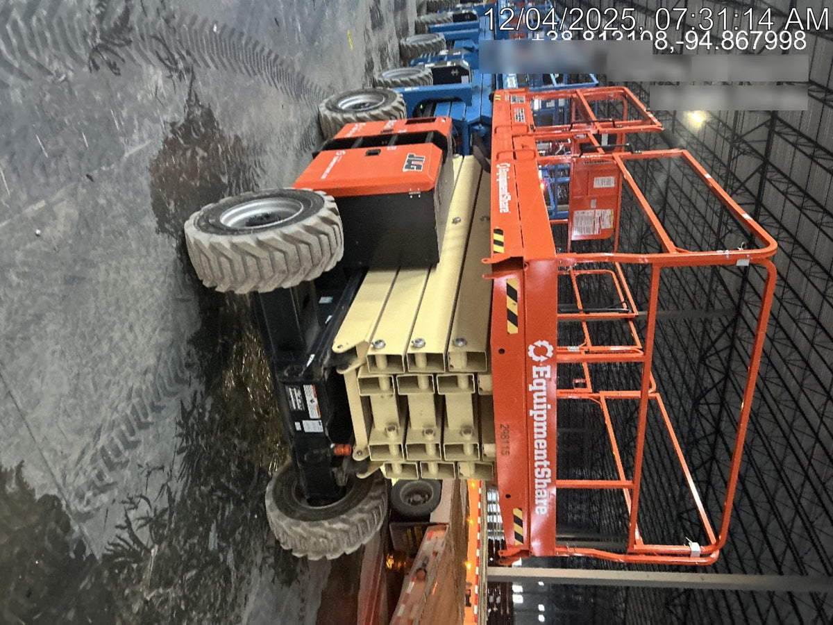 2023 JLG RT4394