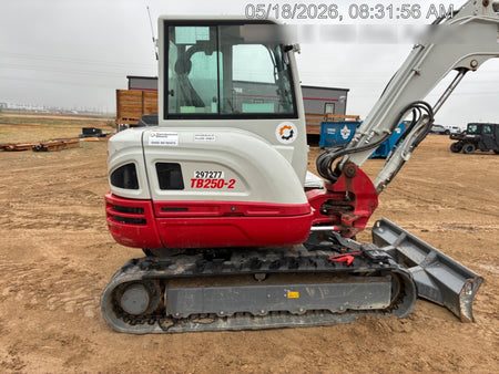 2023 TAKEUCHI TB250-2CR