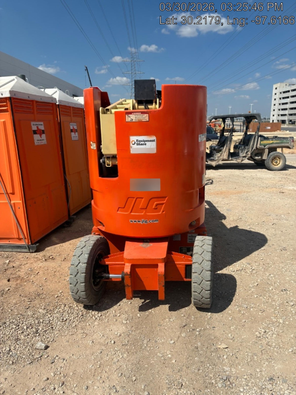2019 JLG E300AJP