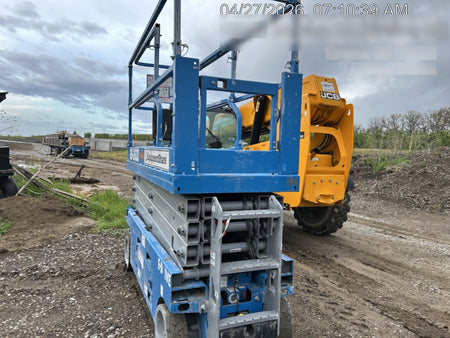 2023 GENIE GS-2632