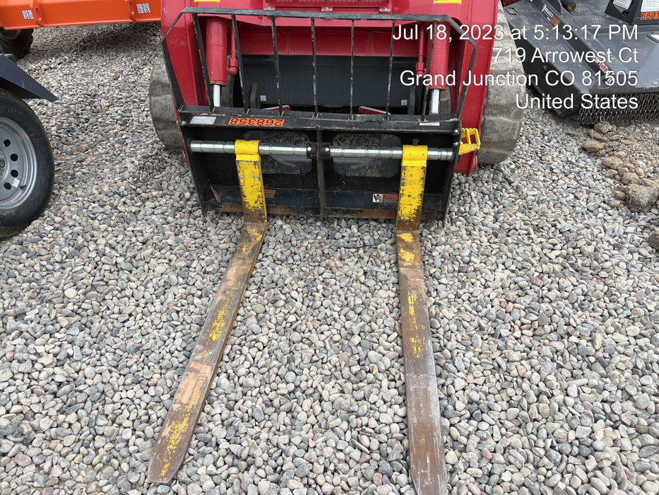 2022 DIGGA 48" Pallet Forks - Digga