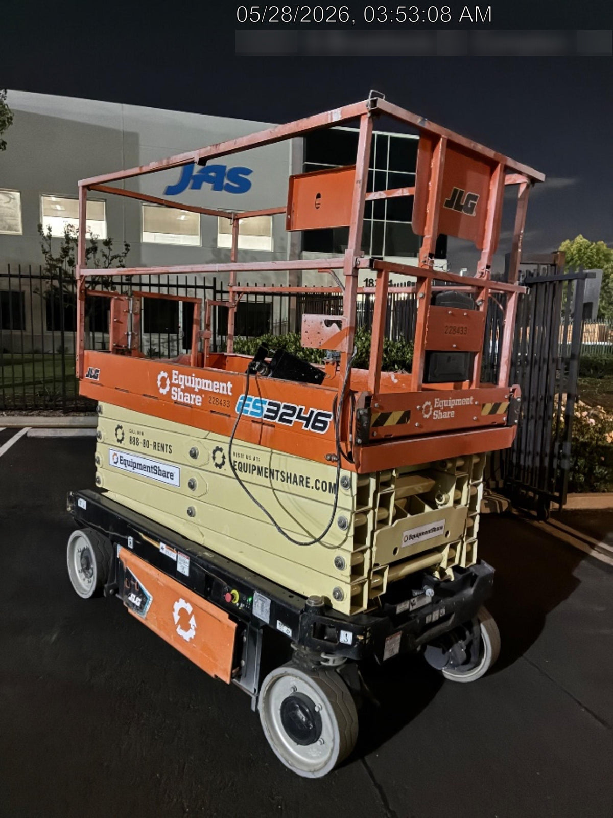 2022 JLG ES3246