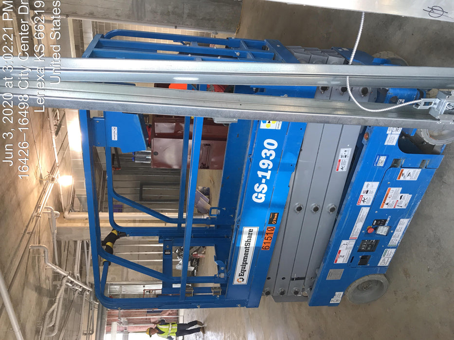 2020 Genie GS-1930 Solid Non Marking Tires, Beacon, Folding rails with half height swing gate