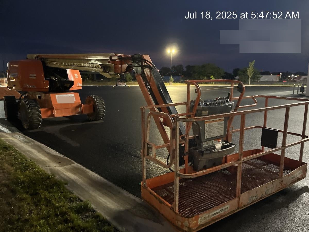 2021 JLG 660SJ