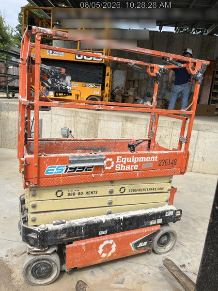 2022 JLG ES1932