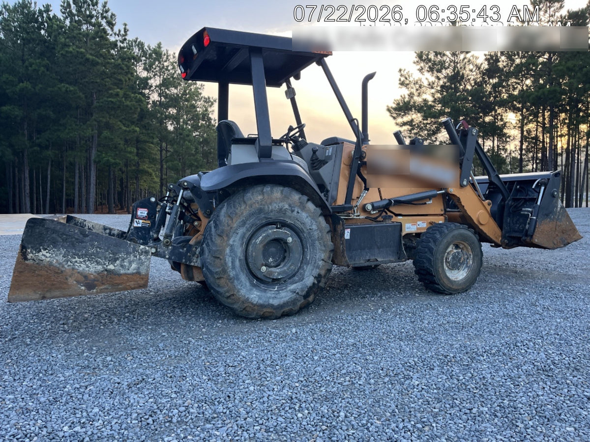 2022 CASE 570N EP