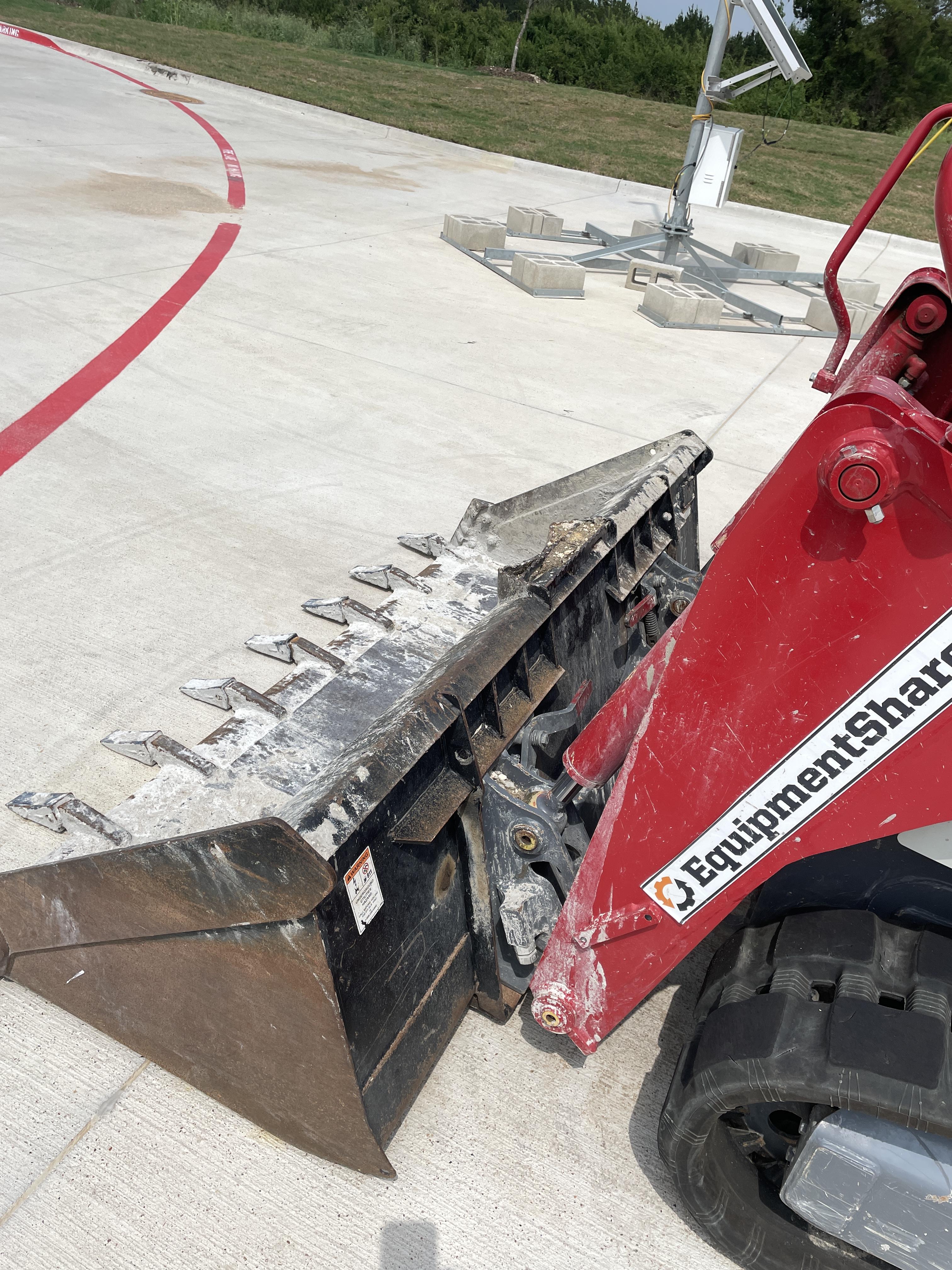 2023 TAKEUCHI TL6R