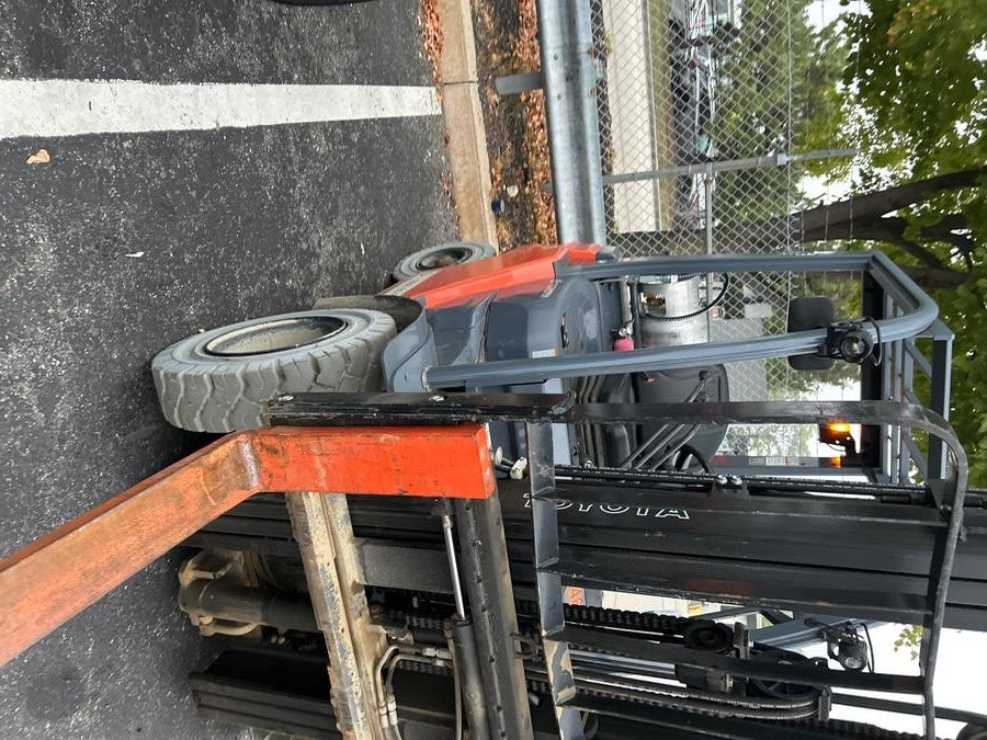 2022 TOYOTA 50-8FGU25