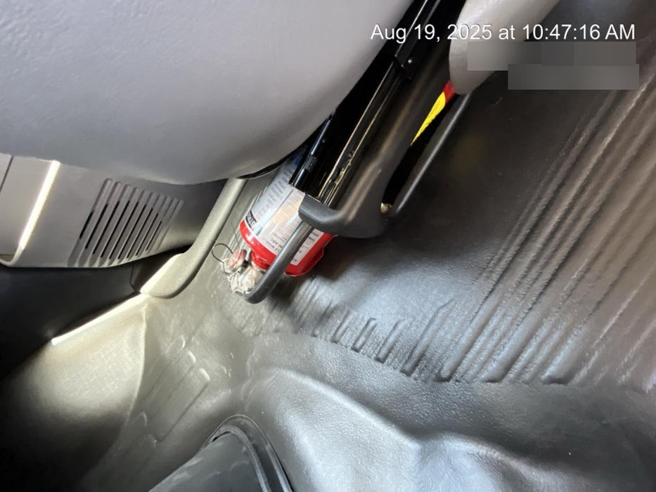 2025 CHEVROLET Express Van - Rental