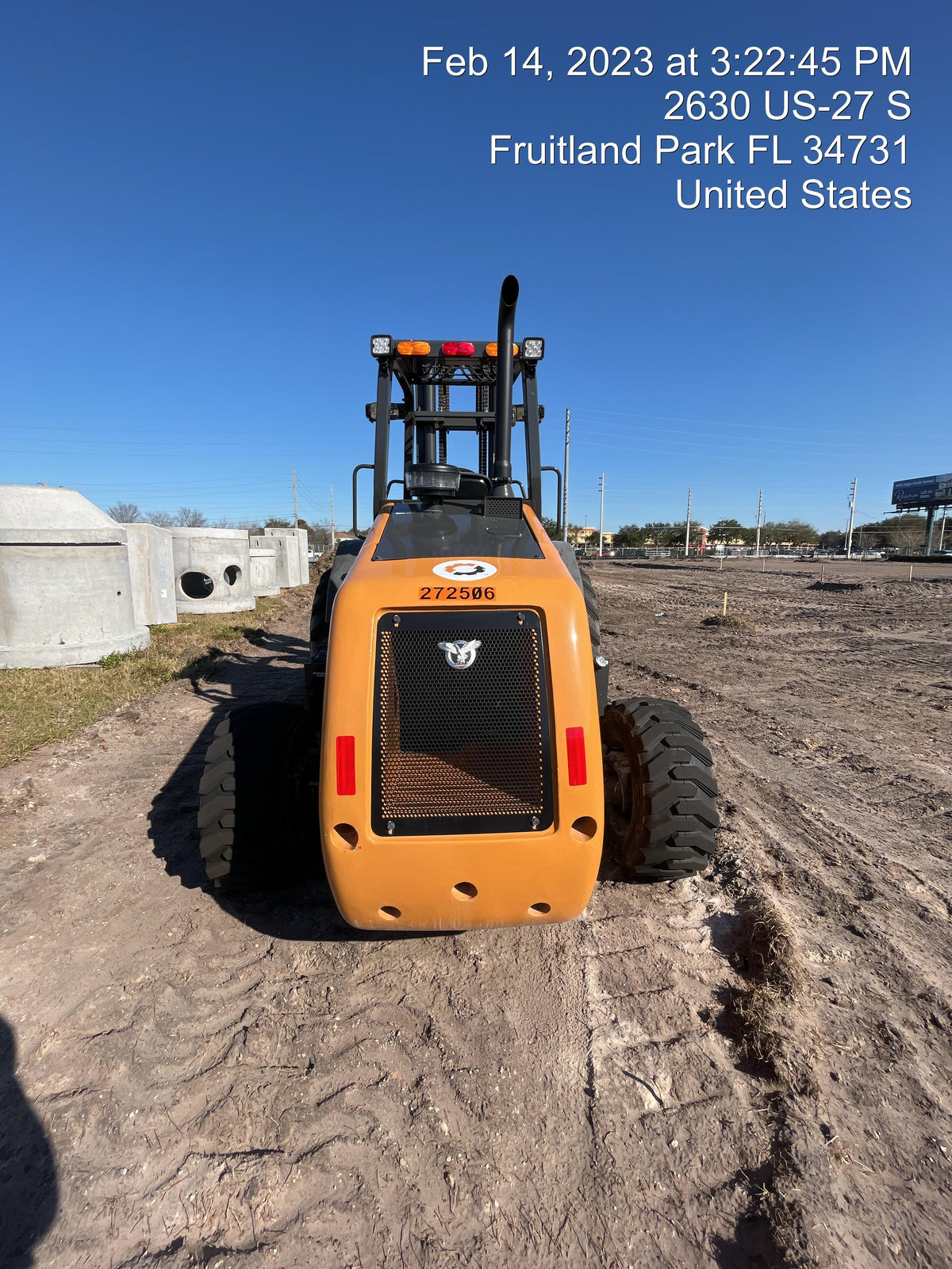 2023 CASE 588H