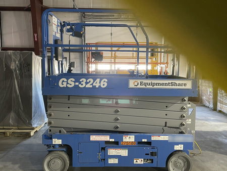 2022 GENIE GS-3246