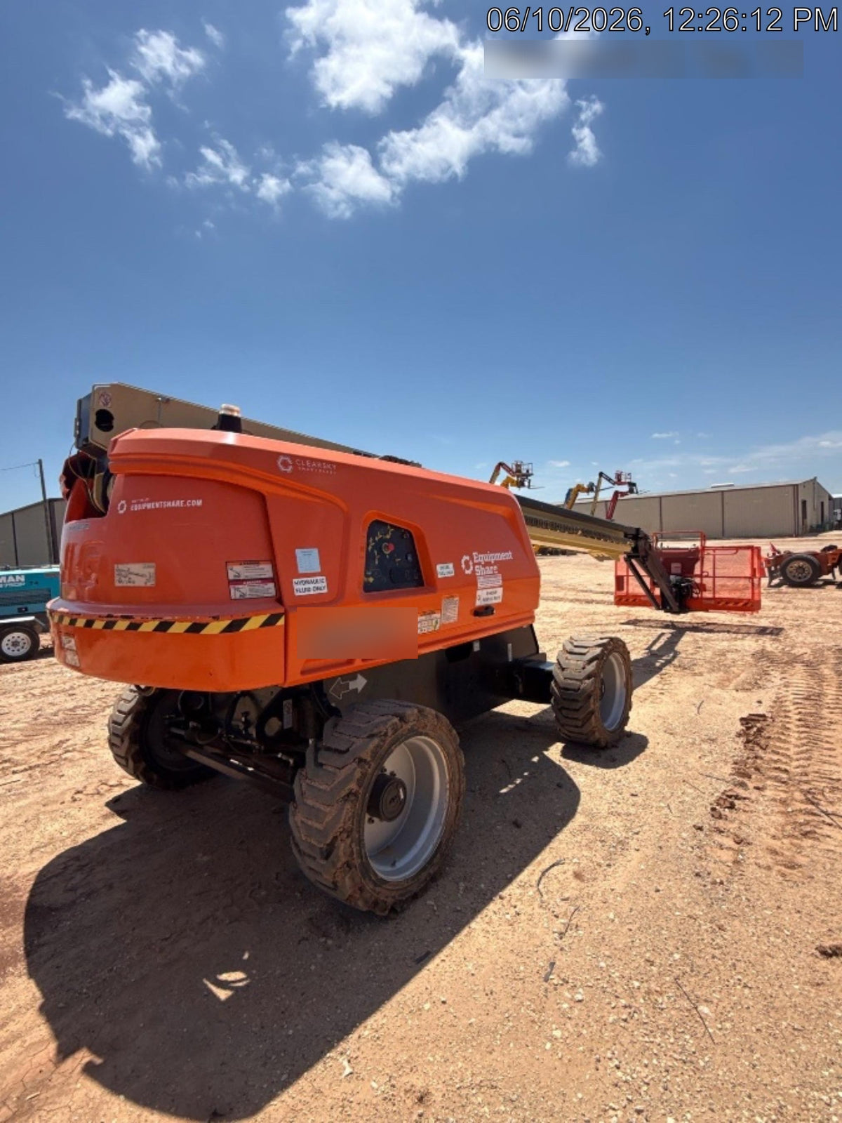 2024 JLG 660SJ