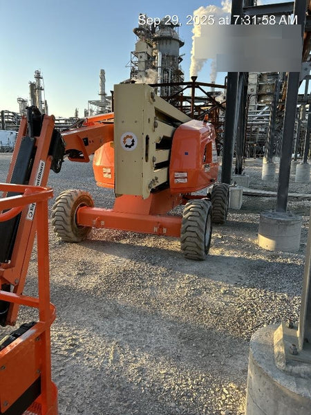2019 JLG 450AJ