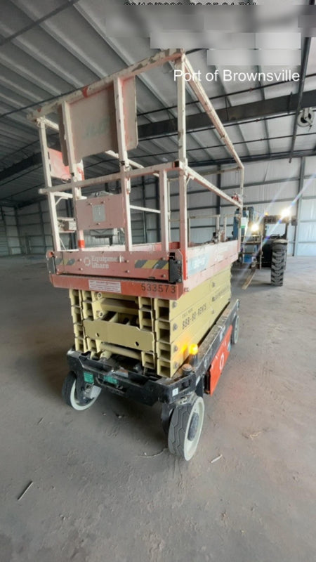 2025 JLG ES3246