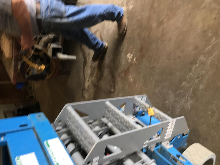 2019 Genie GS-2632 Folding rails with half height swing gate