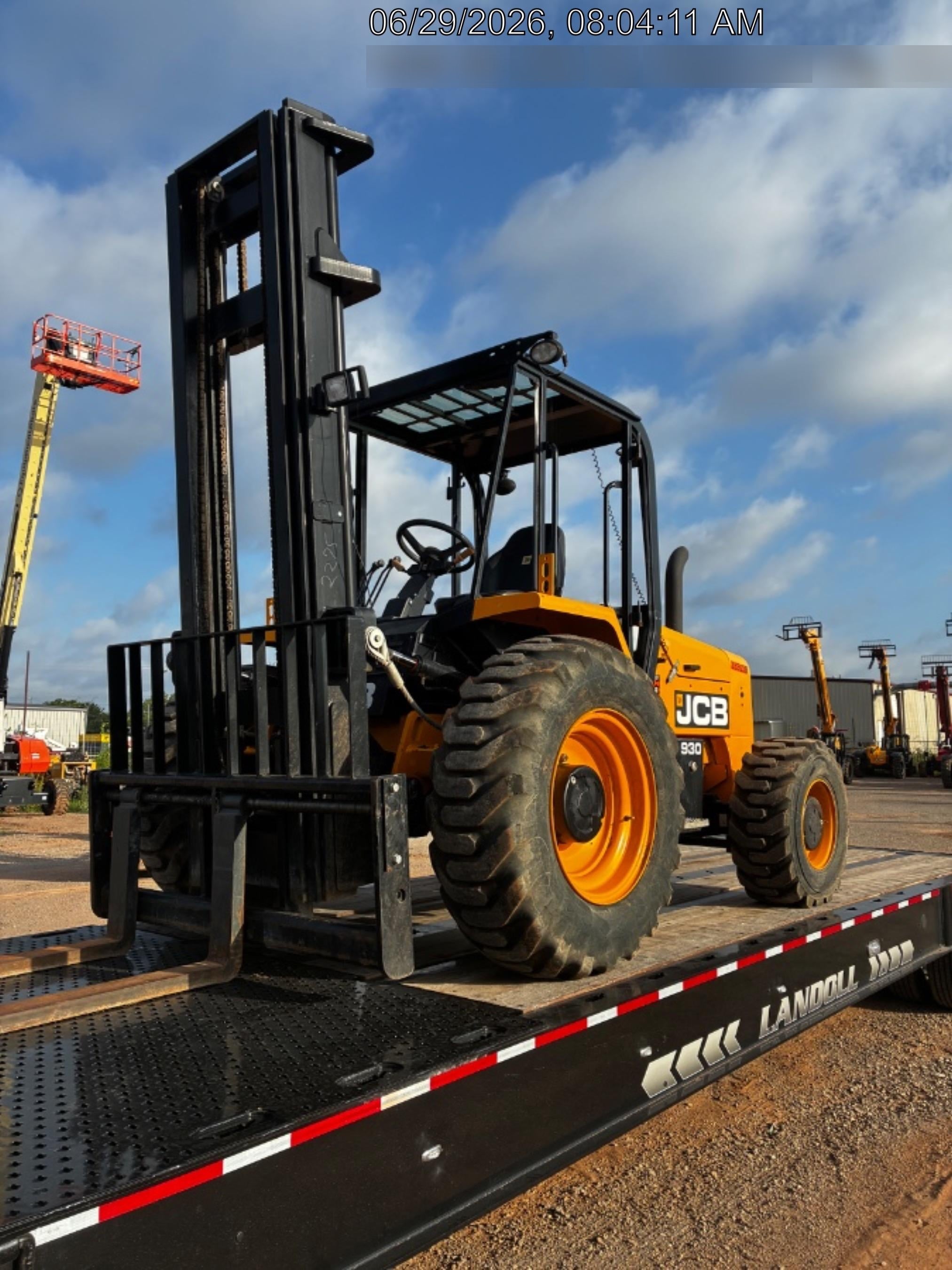 2023 JCB 930-4