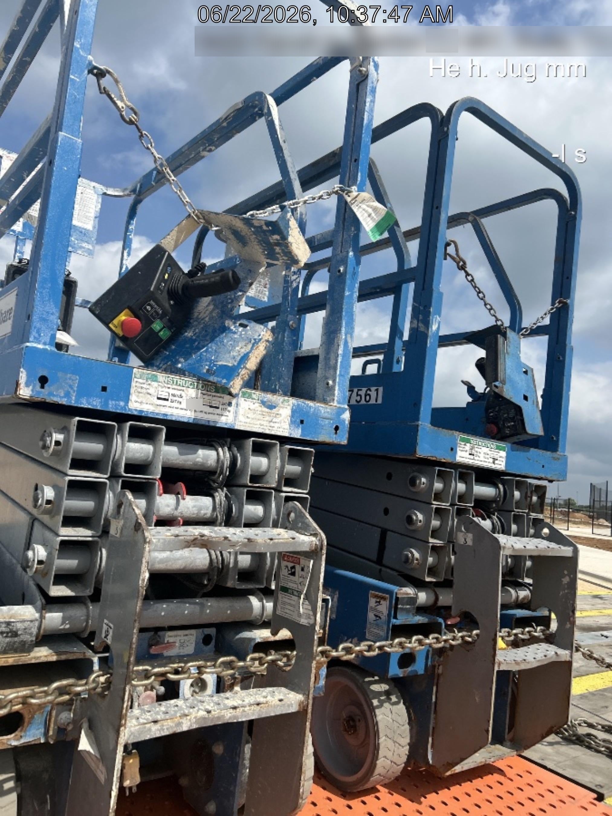 2017 Genie GS-1930 Genie GS-1930 Lift w/Fixed Rail and Chain Entry