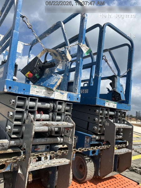 2017 Genie GS-1930 Genie GS-1930 Lift w/Fixed Rail and Chain Entry