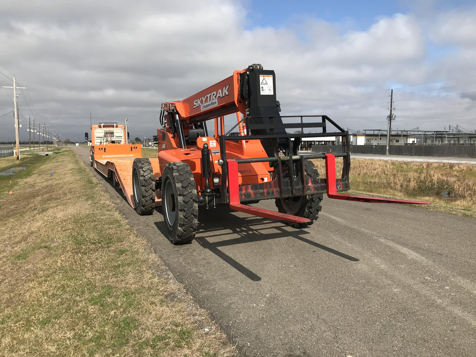 2019 Skytrak 6036 Canopy, Solid Tires, LED Work Lights, Beacon w/72" Carriage, 48" Pallet Forks