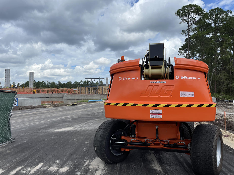 2022 JLG 660SJ