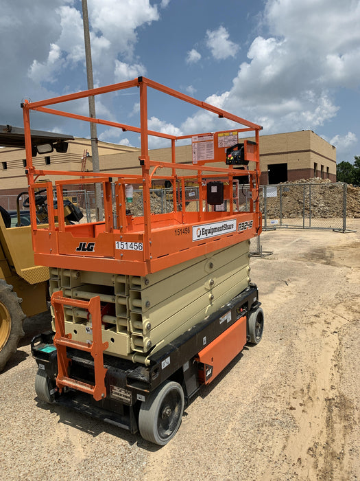 2021 JLG R3246