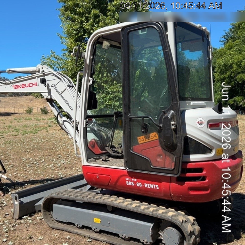 2025 TAKEUCHI TB235-2CR