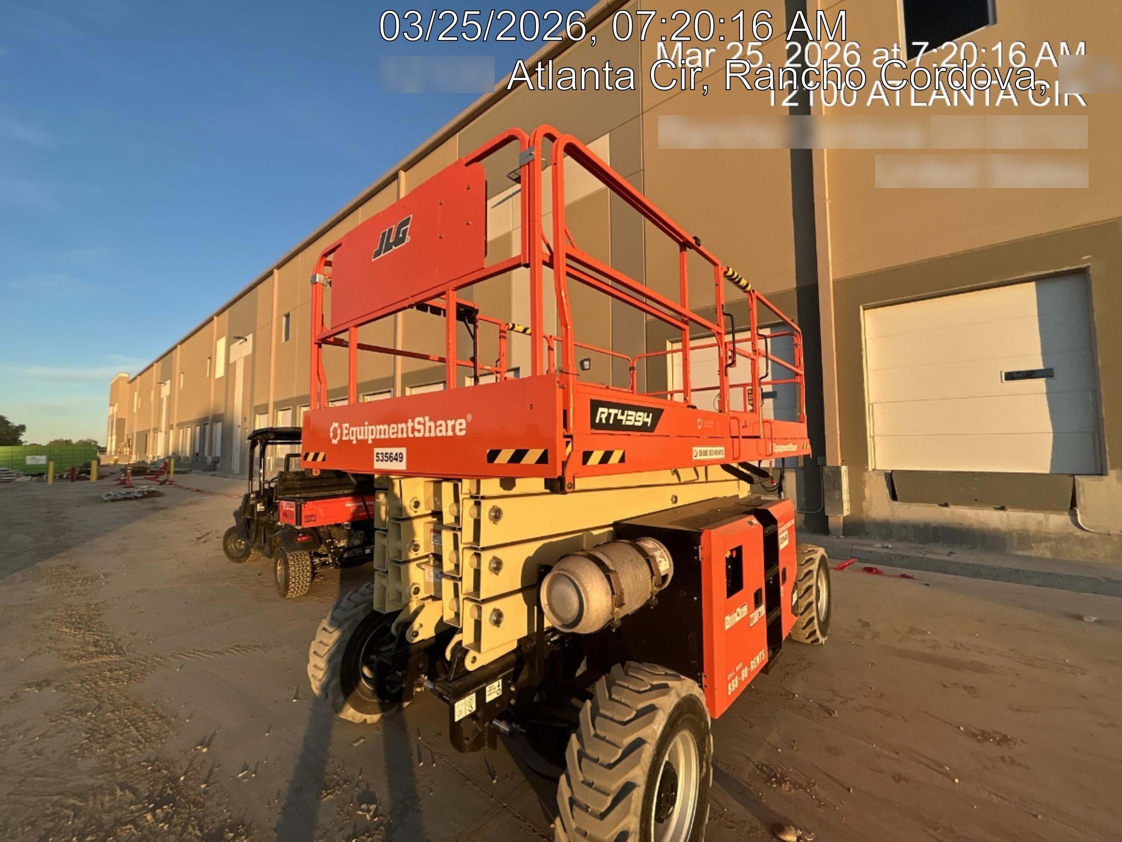 2025 JLG RT4394