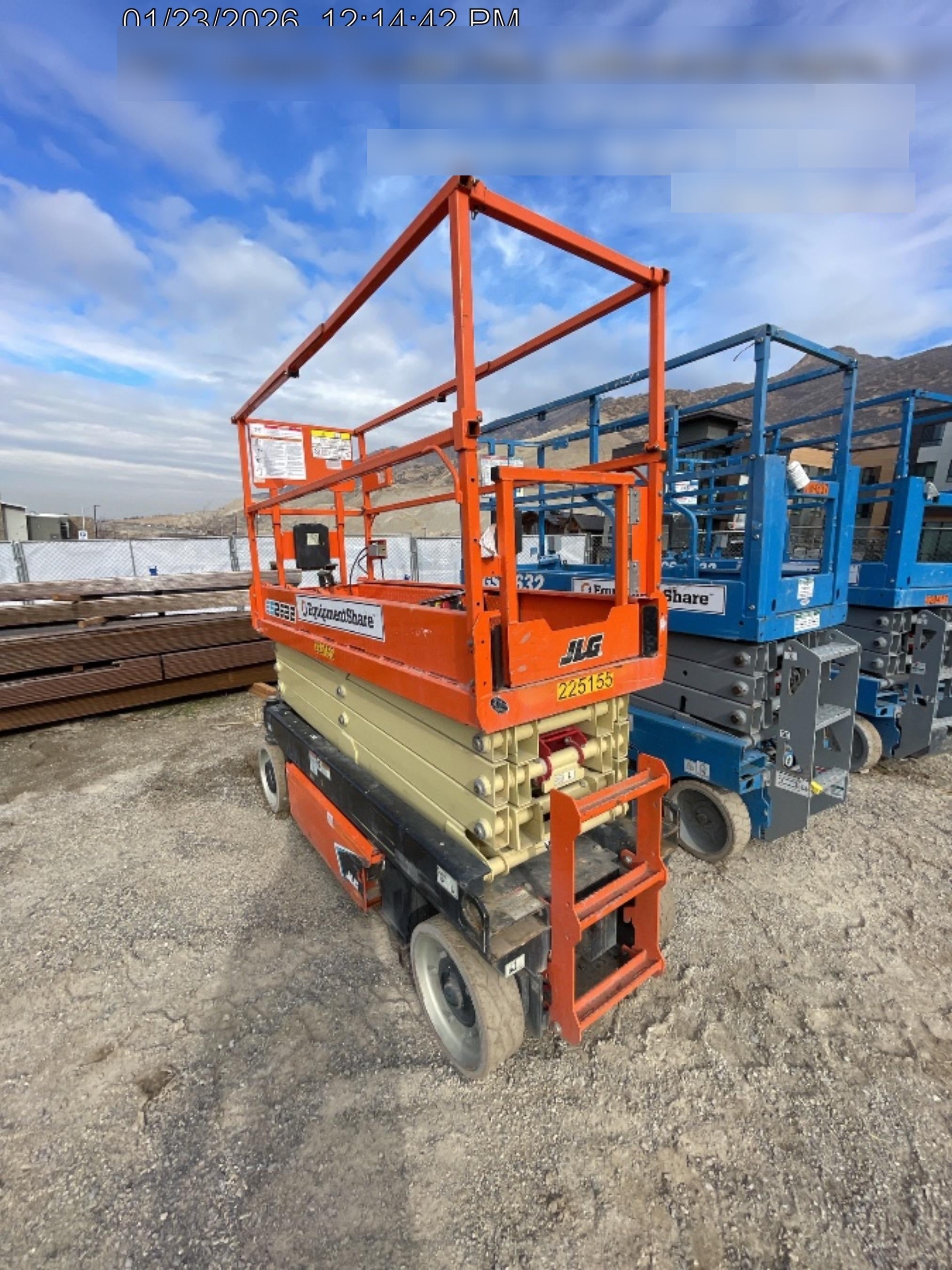 2022 JLG ES2632