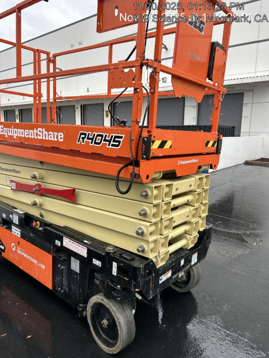 2022 JLG R4045