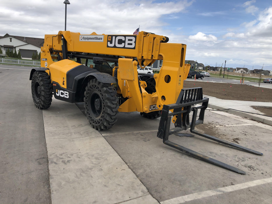 2020 JCB 510-56 Cab/Heat/Air, Solid Tires, Work Lights, Beacon, Aux Hydraulics, Back up Alarm, Lifting Eye, ES Decals