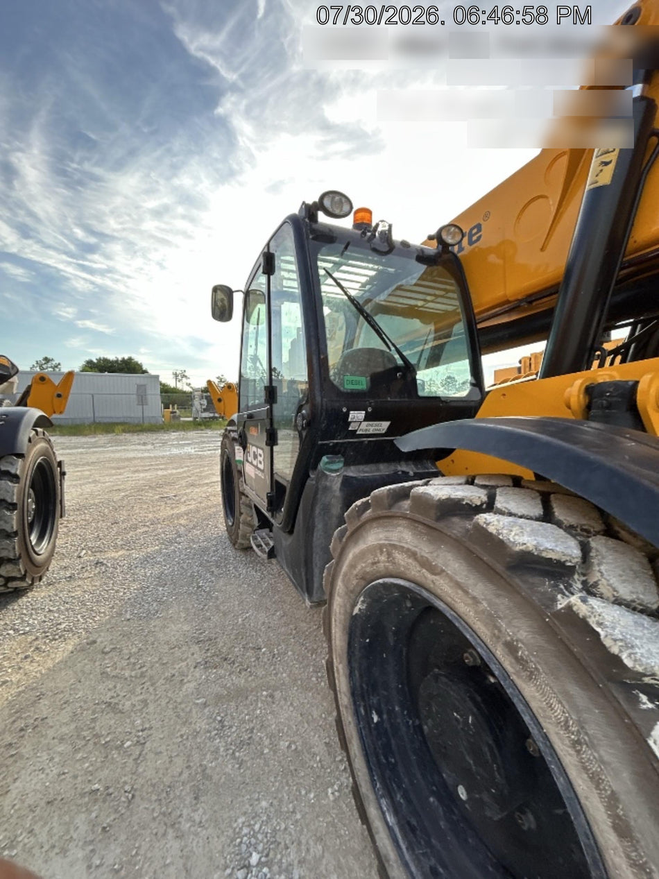 2026 JCB 512-56
