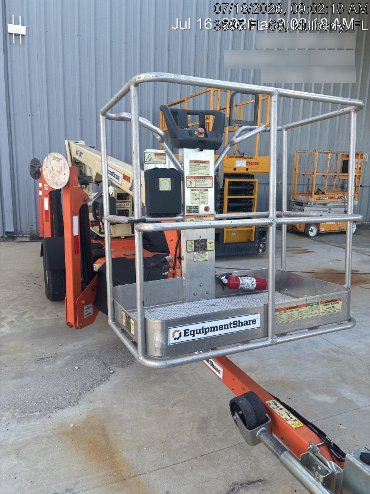 2022 JLG T350