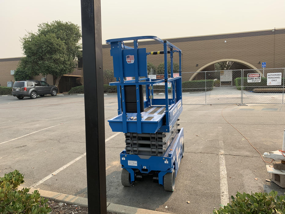 2020 Genie GS-1930 Solid Non Marking Tires, Beacon, Folding rails with half height swing gate, 800W Inverter
