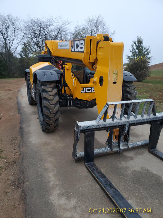 2019 JCB 509-42 Cab/Heat/Air, 74 HP, Solid Tires, STD Worklight, Beacon, Aux Hydraulics, Lifting Eye, Back up Alarm w/66" Carriage/60" Forks