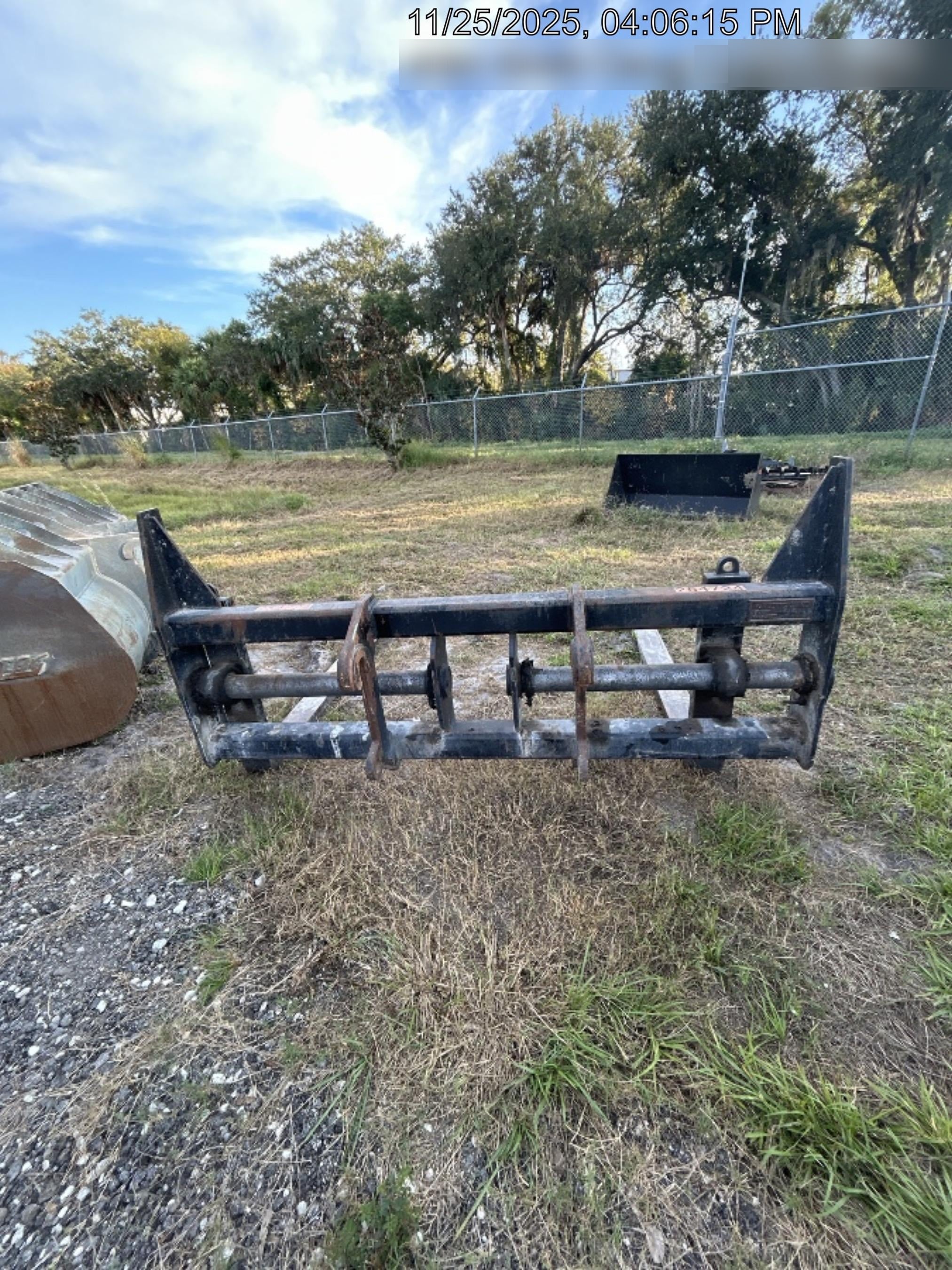 2022 PEMBERTON 72" Utility Forks