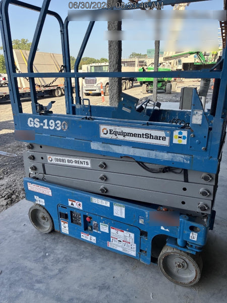2019 Genie GS-1930 Fixed Rails with Chain Entry