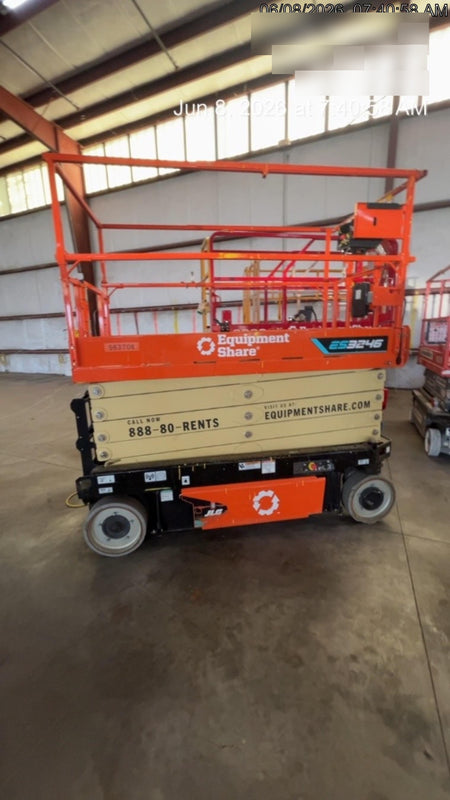 2025 JLG ES3246