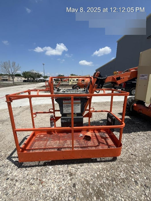 2019 JLG 450AJ
