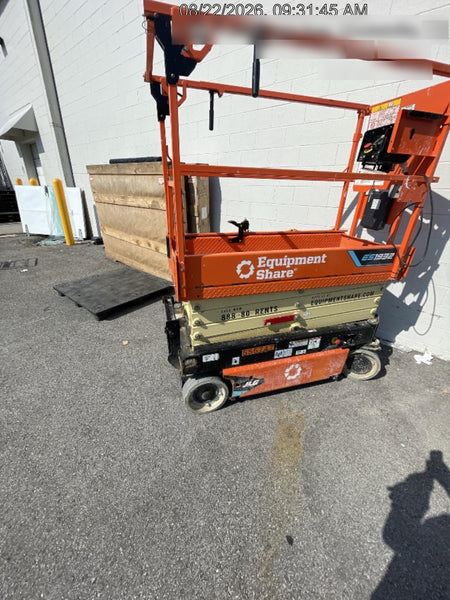 2025 JLG ES1932