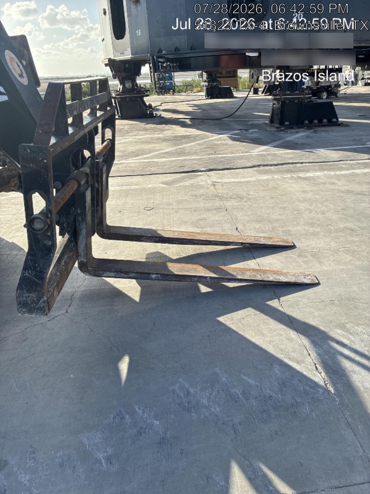 2021 JLG 12054