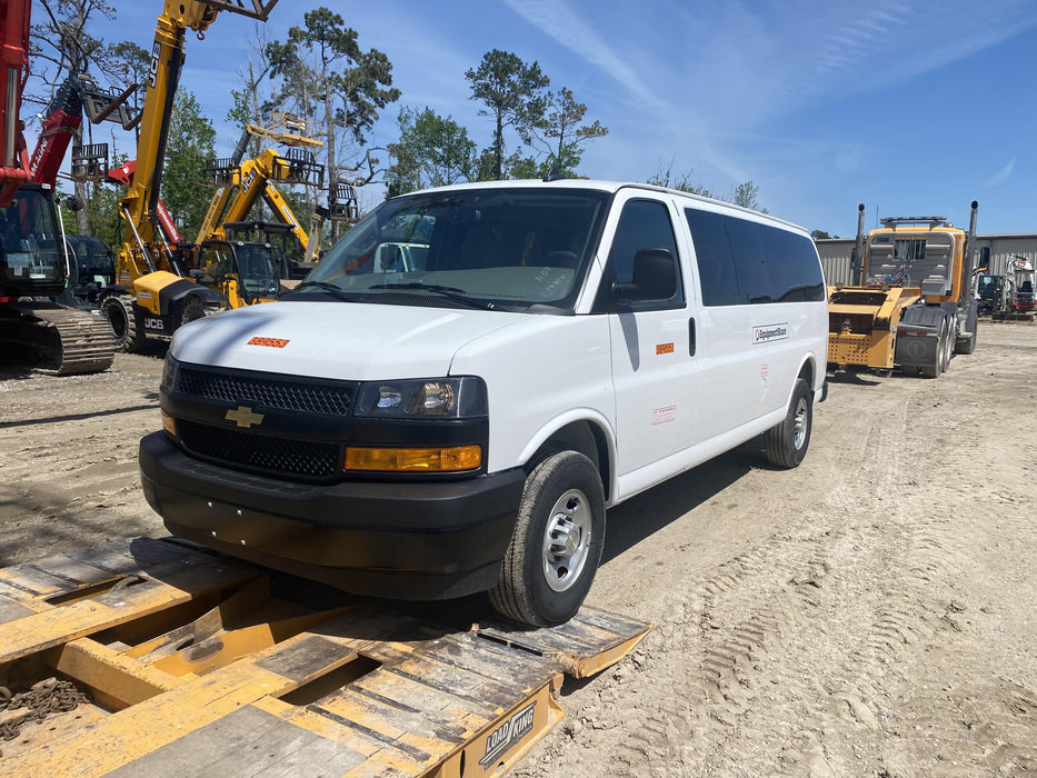 2023 CHEVROLET Express Van - Rental