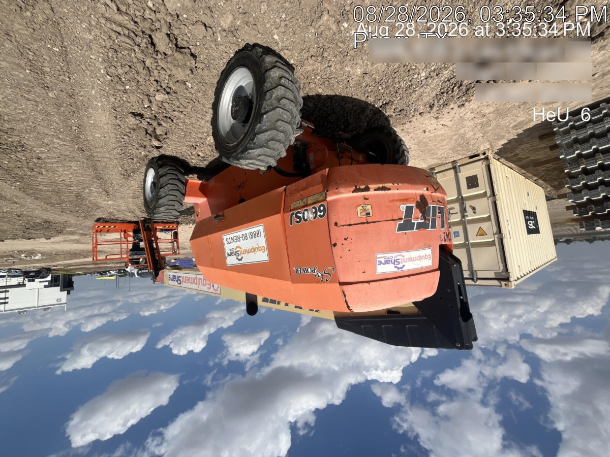 2017 JLG 660SJ