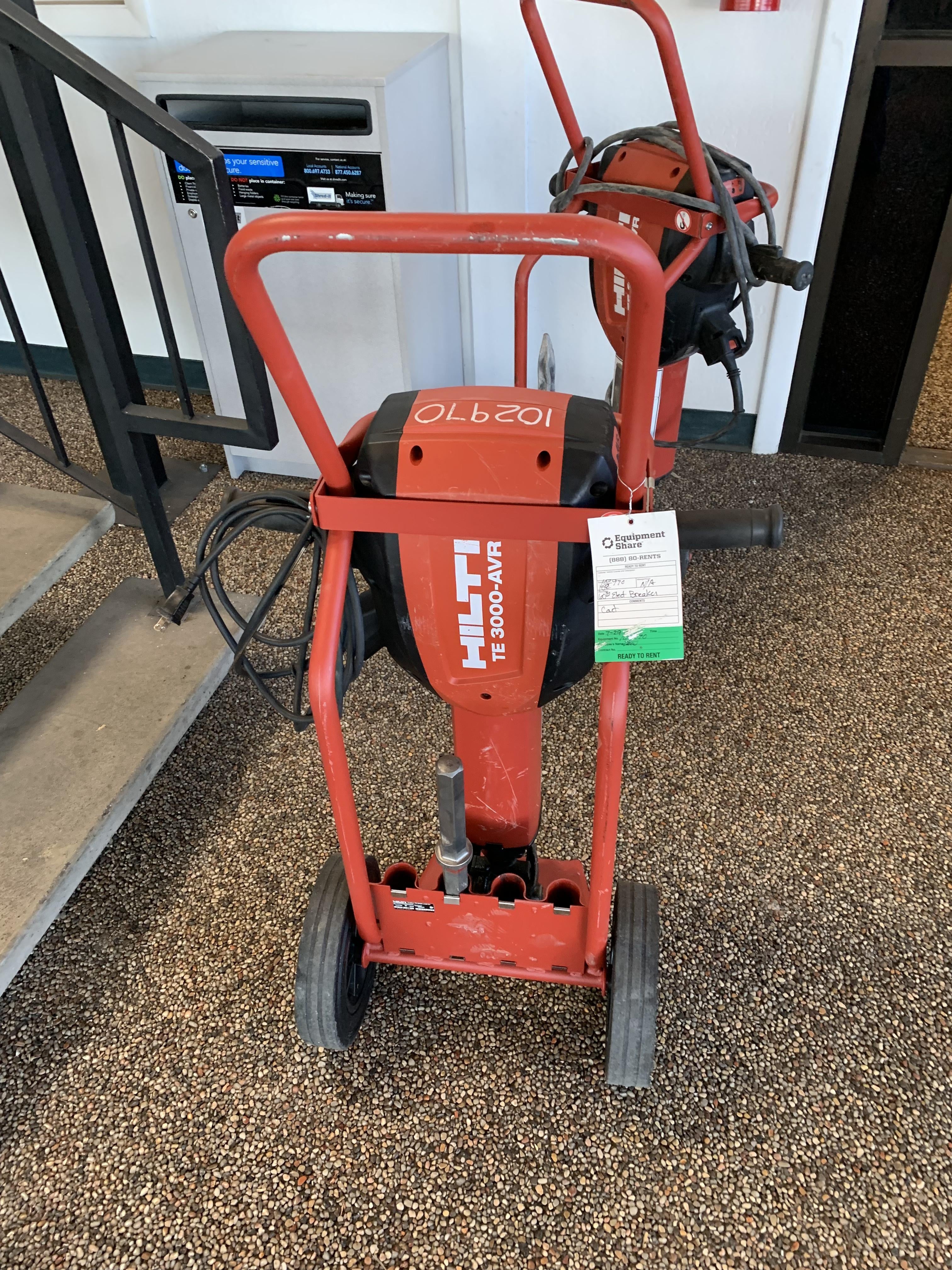 2020 HILTI TE 3000-AVR
