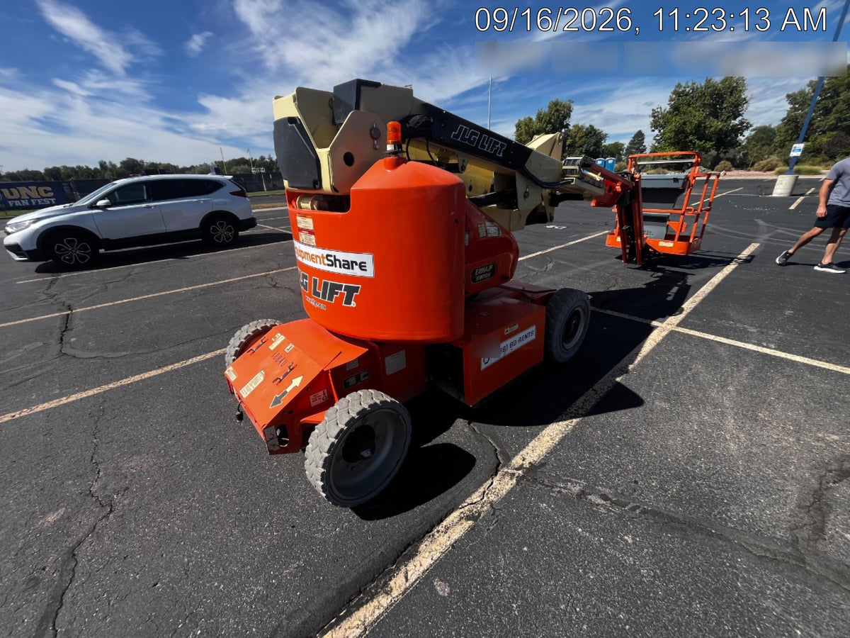 2019 JLG E400AJPN