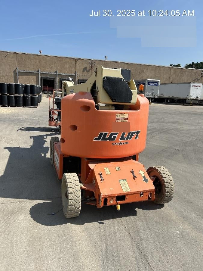 2019 JLG E400AJPN